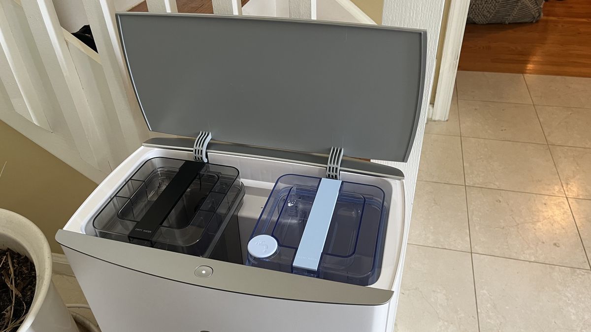 Ecovacs DEEBOT T20 Omni during testing