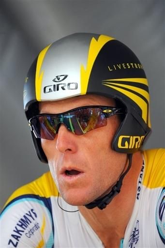 Lance Armstrong (Astana) ready to start ttt stage one.