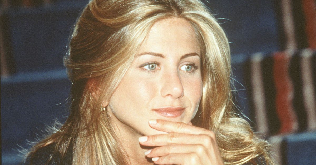 珍妮佛安妮斯頓 (Jennifer Aniston) 和葛妮絲派特洛 (Gwyneth Paltrow) 最愛的 90 年代包款潮流捲土重來