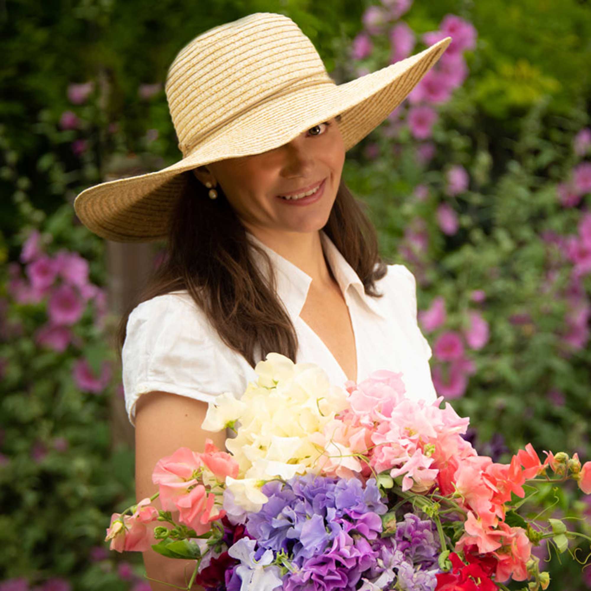 headshot of Georgina from Sweet Pea Gardens