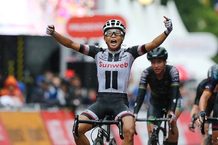 Coryn Rivera celebrates a RideLondon Classique victory.