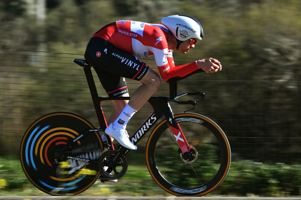 TAVIRA PORTUGAL FEBRUARY 19 Kasper Asgreen of Denmark and Team QuickStep Alpha Vinyl sprints during the 48th Volta Ao Algarve 2022 Stage 4 a 322km individual time trial from Vila Real de Santo Antnio to Tavira VAlgarve2022 on February 19 2022 in Tavira Portugal Photo by Luc ClaessenGetty Images