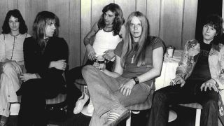 The British rock Group Yes arrived from Japan for concerts in Australia. Lt. to Rt. Jon Anderson, Steve Howe, Alan White, Rick Wakeman, and Chris Squire.YES pictured in Sydney this week. March 13, 1973. (Photo by Martin James Brannan/Fairfax Media via Getty Images).