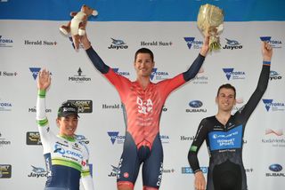 William Clarke takes the prologue win and overall race lead in the Herald Sun Tour