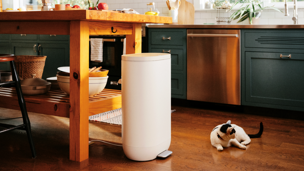 Mill smart home bin