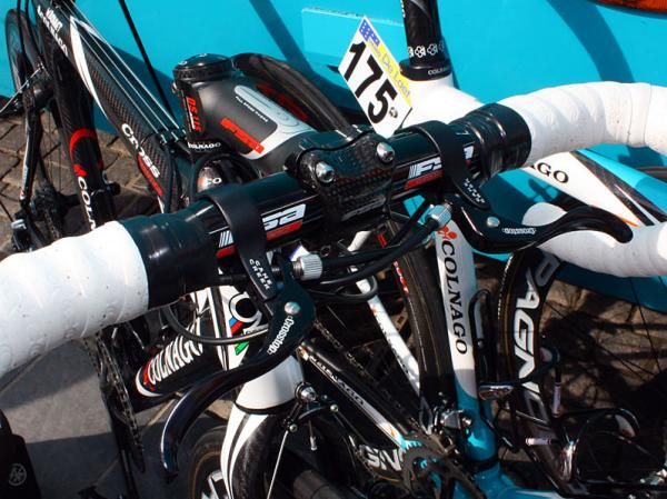 Top-mount brake levers usually reserved for 'cross let Bonnet adjust his speed while bouncing along on the cobbles.