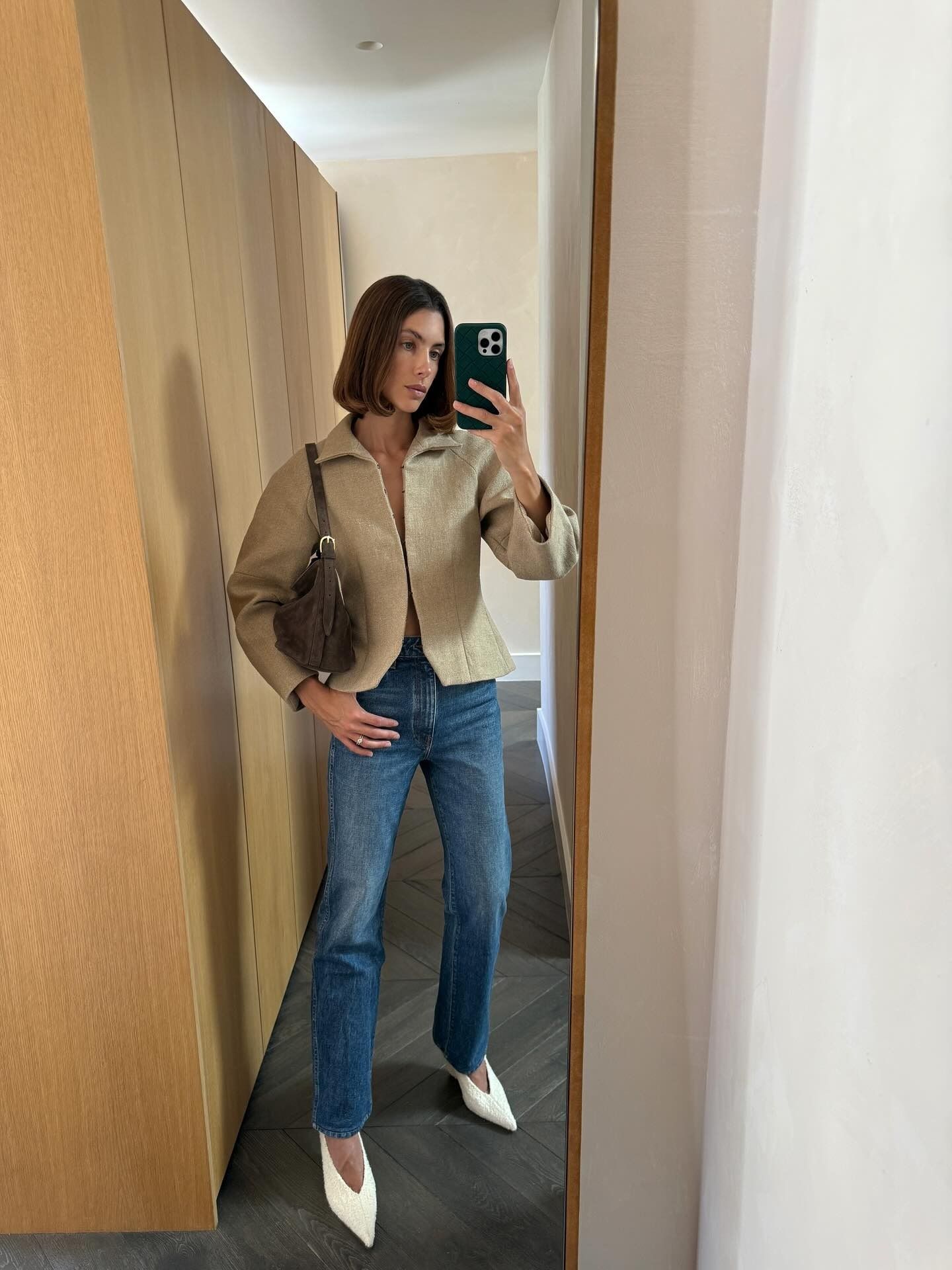 @jaimeridge in one of the cigarette jeans outfits.
