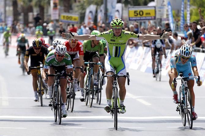 Elia Viviani (Cannondale) wins stage 7