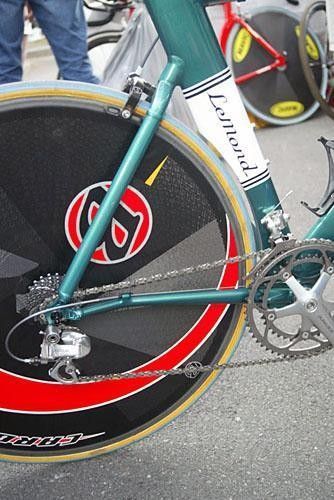 Note the cutaway seat tube