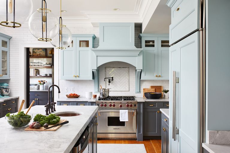 Before & After: A dated family kitchen gets a fresh new look