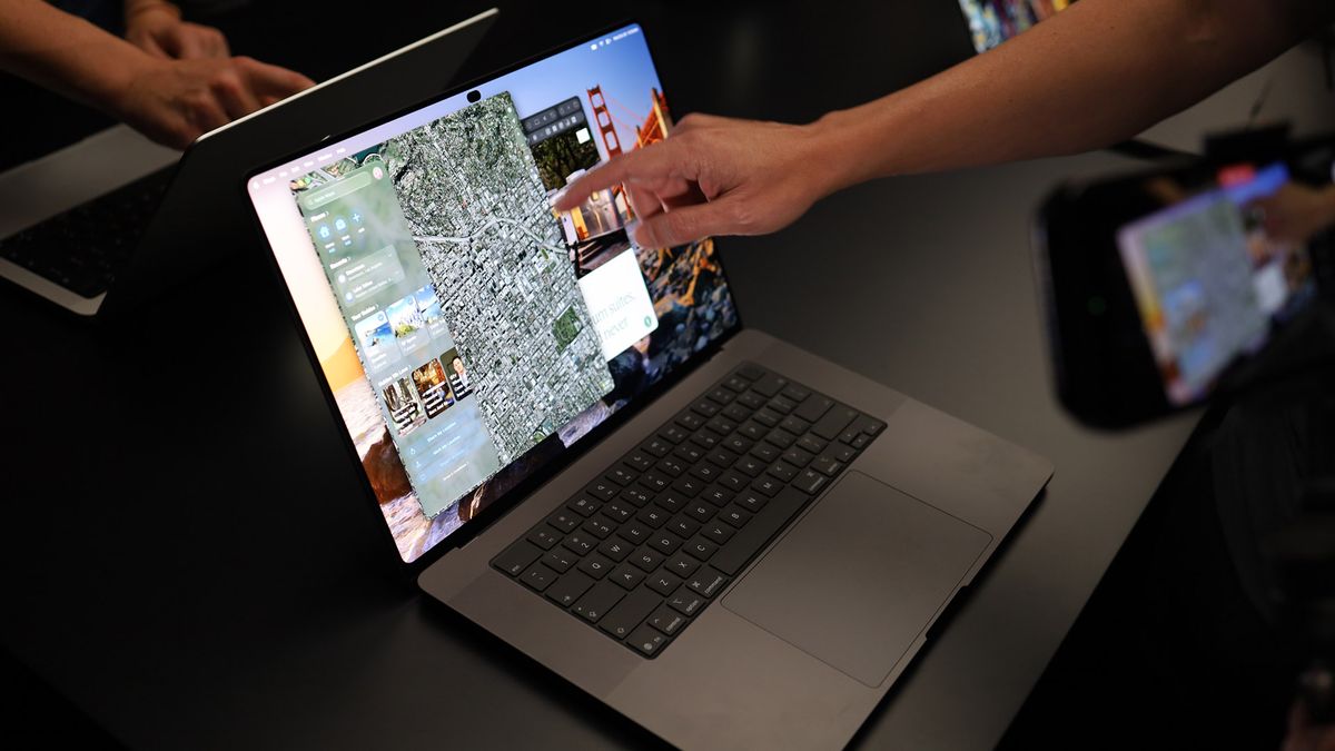 Apple Touchscreen MacBook Pro HANDS ON