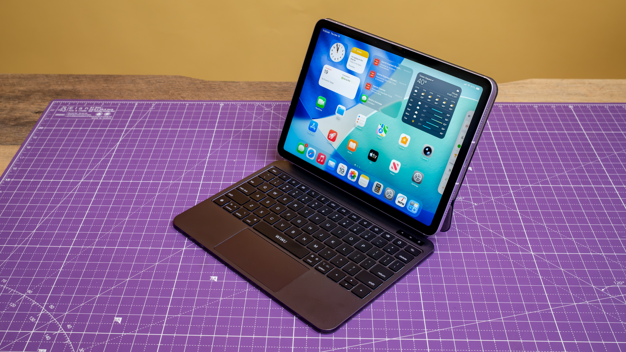 Dancesoul iPad Air M4 Keyboard Case