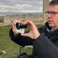 Apexel 2-in-1 Wide Angle &amp; Macro Phone Camera Lens