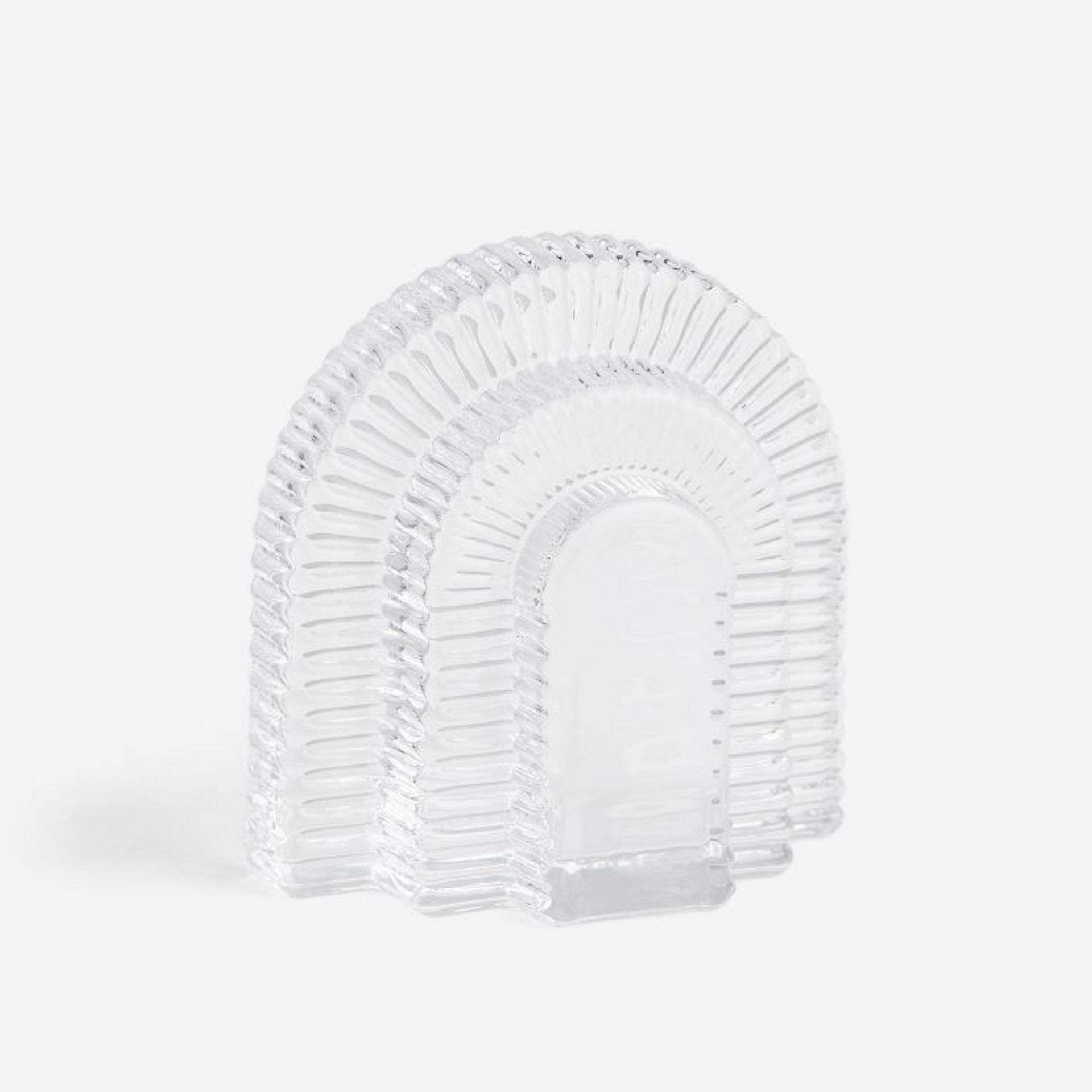 9 stylish bookends that will elevate your shelves in an instant | Homes ...