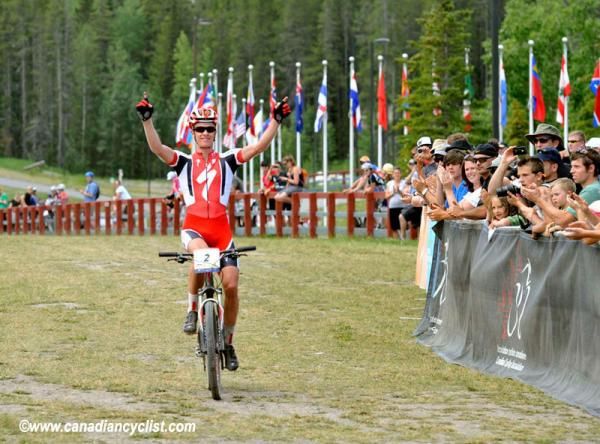 Max Plaxton (Specialized Factory Team) wins