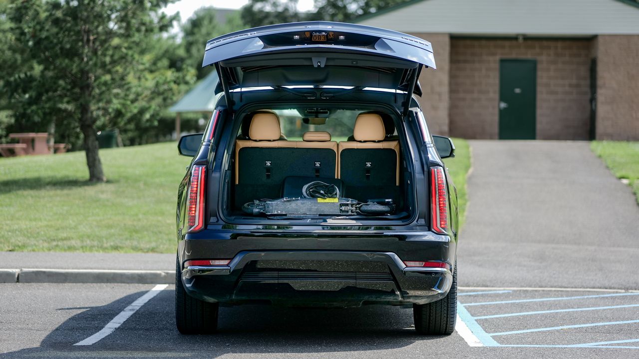 2025 Cadillac Escalade IQ Sport 2 test drive.