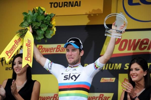 Stage 2 winner Mark Cavendish (Team Sky)
