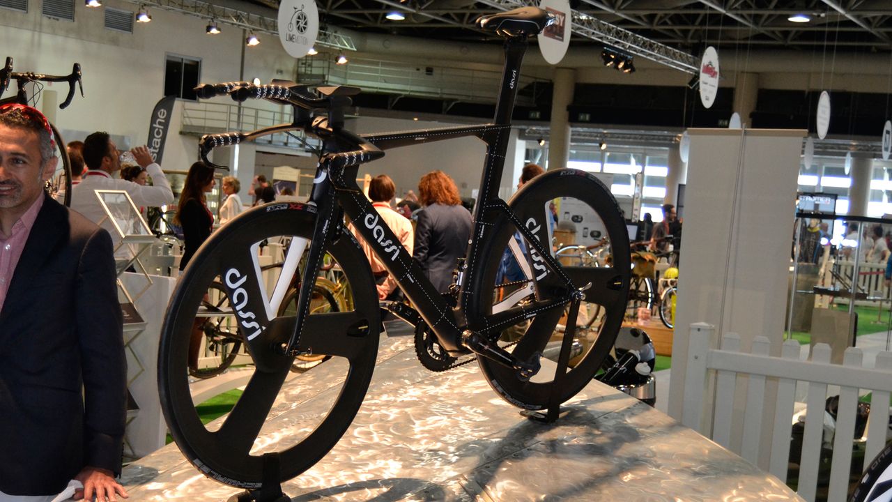 UK firm Dassi showed its Racing Carbon Ltd2 TT bike mounted to the salvaged wing of a Jaguar fighter jet. The bike's paintscheme is a little misleading - it looks like a tailor's chalk line but this isn't a made-to-measure bike. The frameset costs &pound;2,800