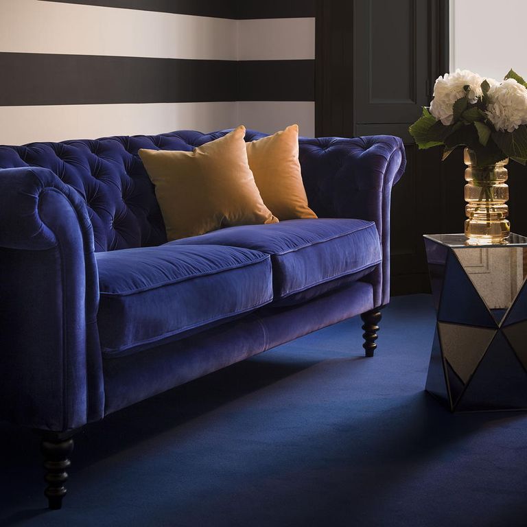 Blue sofa living room ideas – 10 ways to style statement sofa colour ...