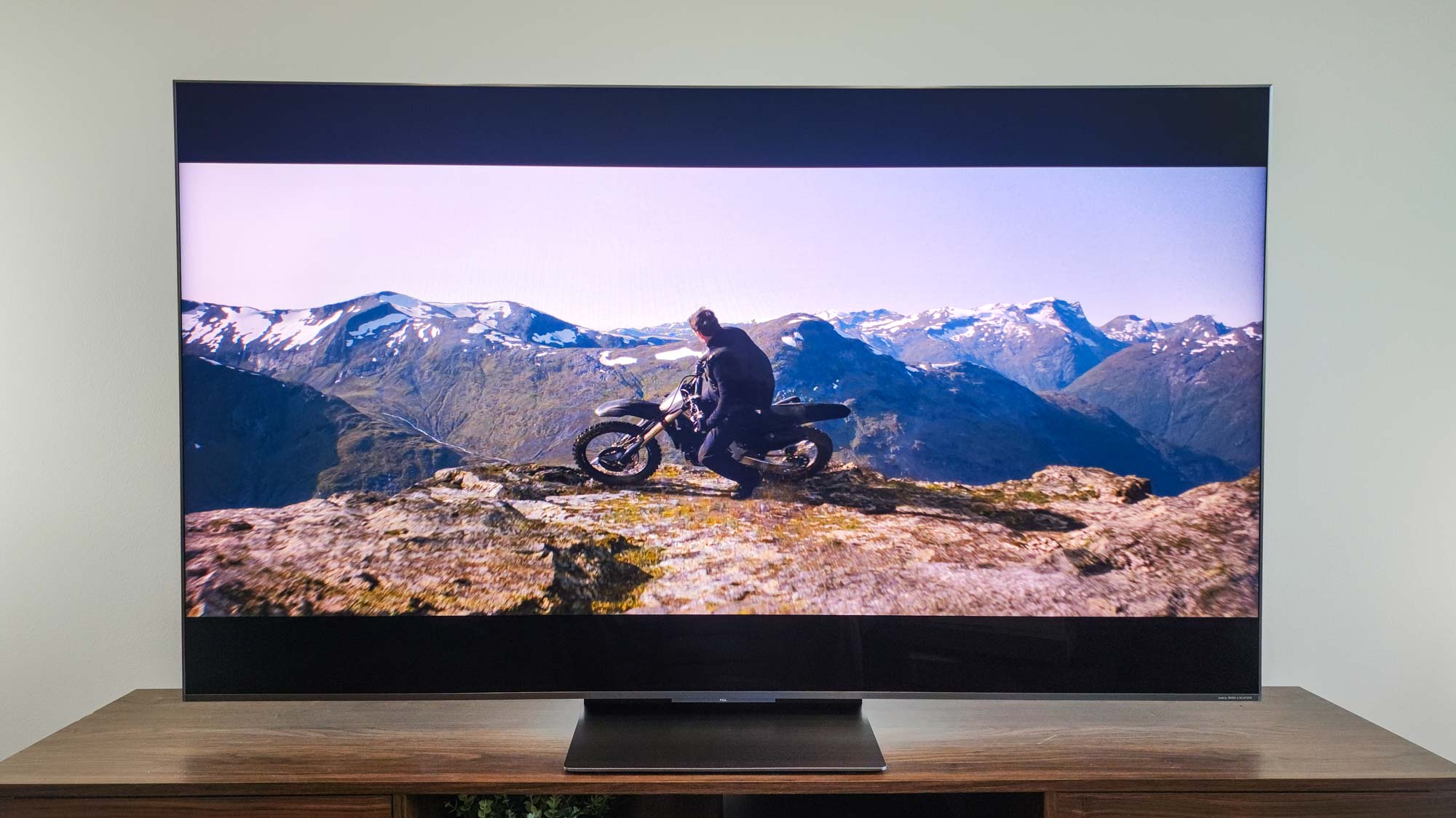 Mission: Impossible—Dead Reckoning on a TCL QM8K QD-Mini LED TV.