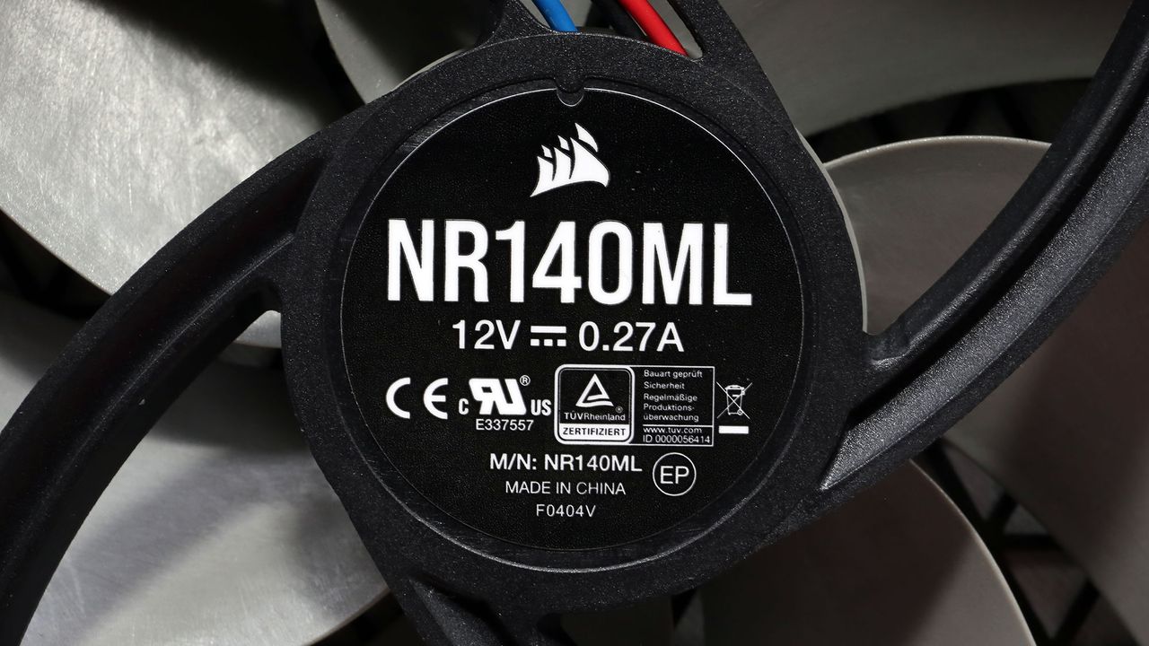 Corsair RM750x