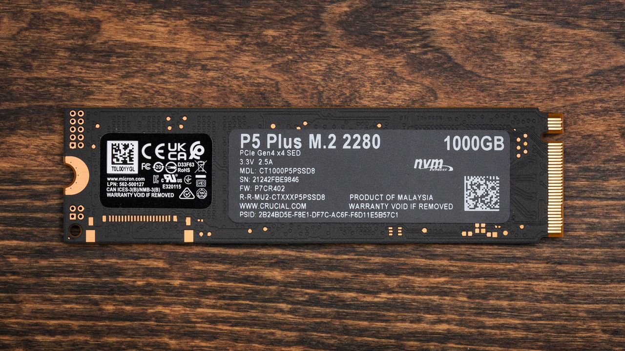 Crucial P5 Plus SSD