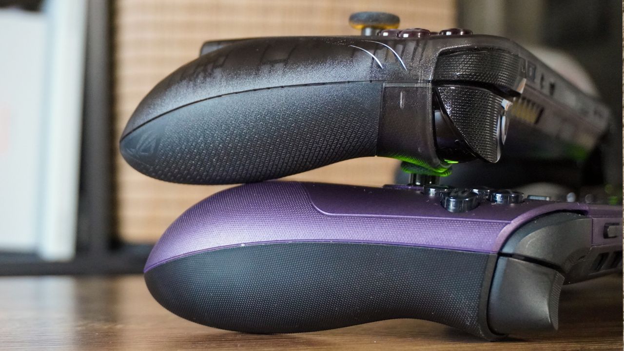Asus ROG Xbox Ally X20 vs MSI Claw 8 EX AI+
