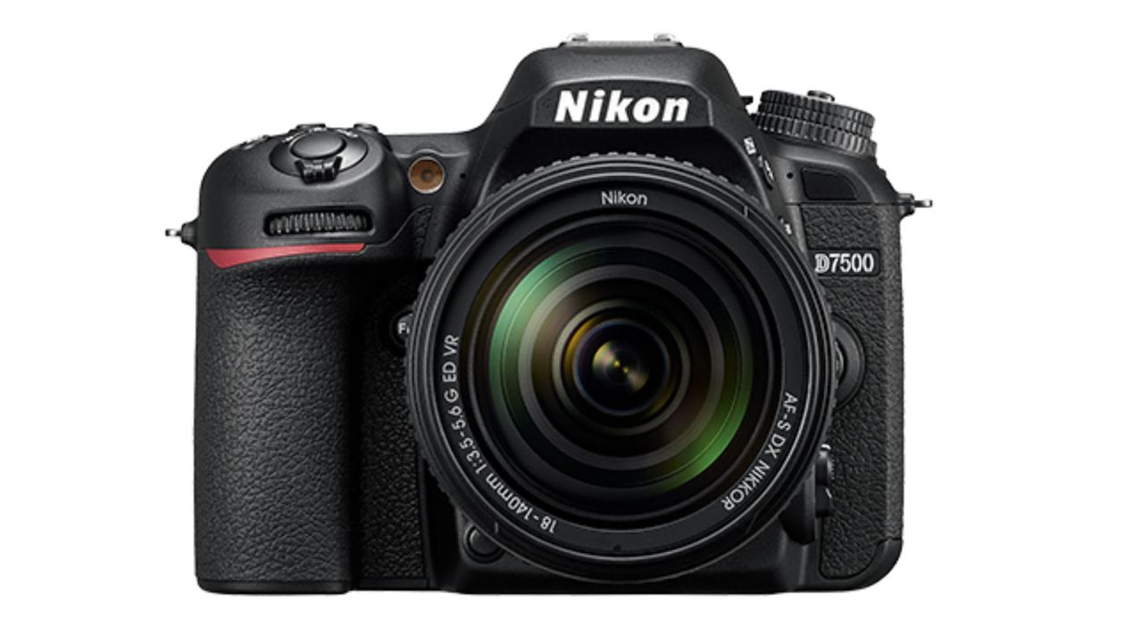 Nikon D7500