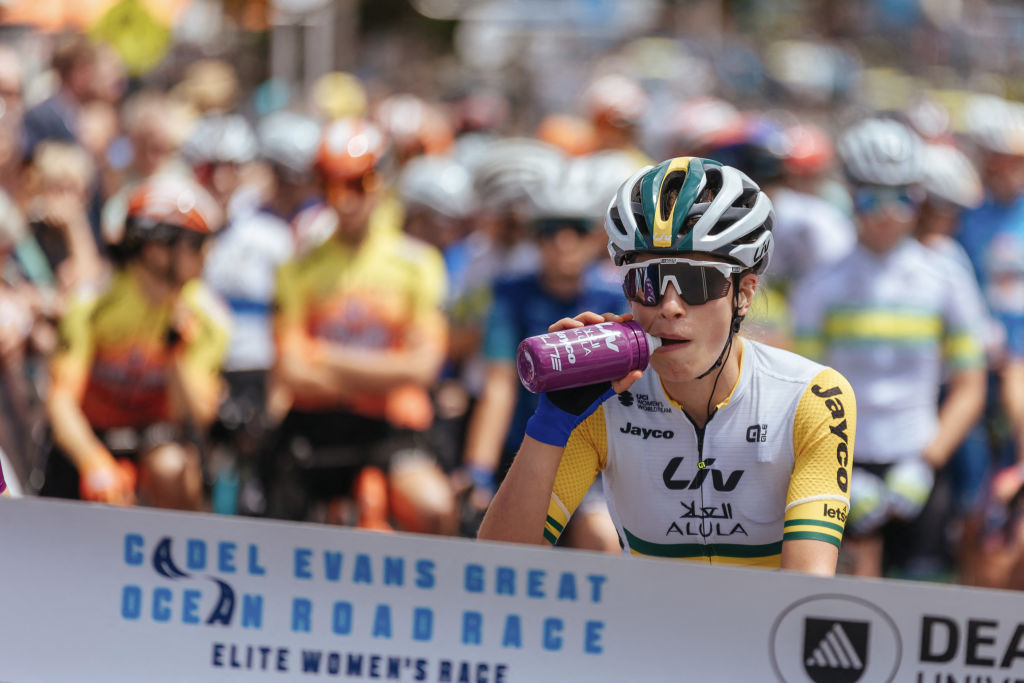 Australian cyclist Ruby Roseman-Gannon of team Liv AlUla Jayco prepares before the start of the 2024 Women's Elite Cadel Evans Great Ocean Road Race cycling event in Geelong on January 27, 2024. (Photo by CHRIS PUTNAM / AFP) / -- IMAGE RESTRICTED TO EDITORIAL USE - STRICTLY NO COMMERCIAL USE --