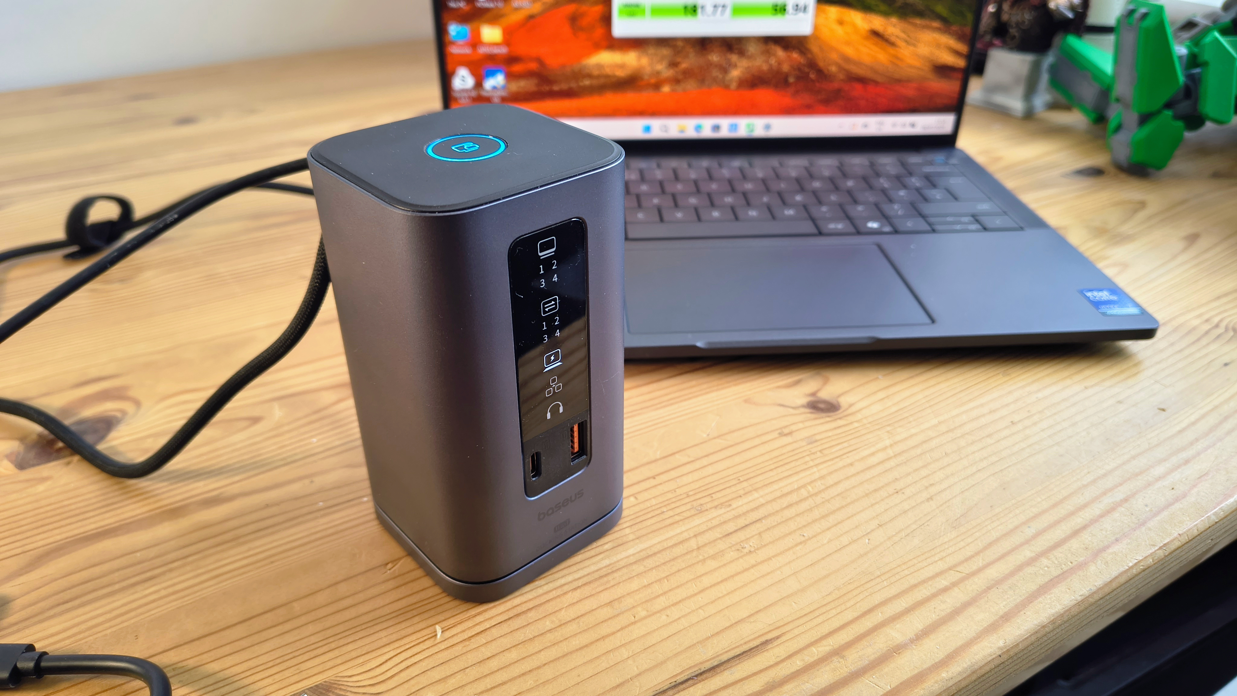 Spacemate 11-in-1 Docking Station