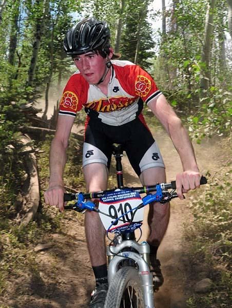 Zach McDonald (Classic Cycles) on the descent