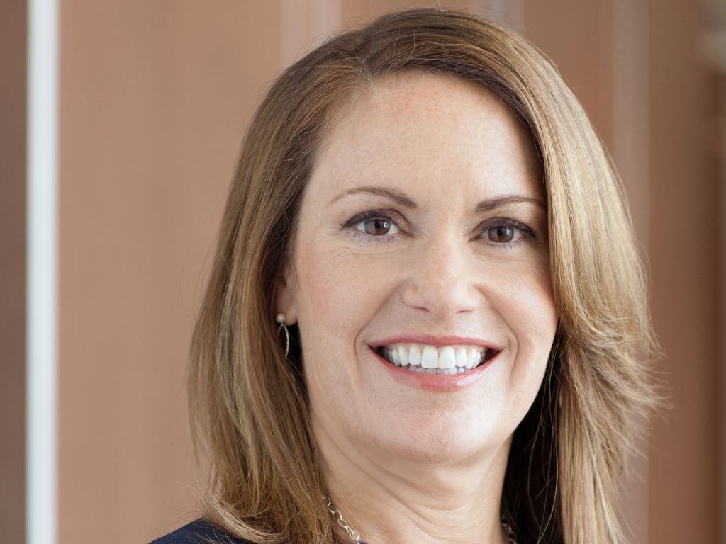 Microsoft reportedly snags Qualcomm's marketing leader for new gig ...