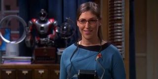 does mayim bialik have a phd in neuroscience