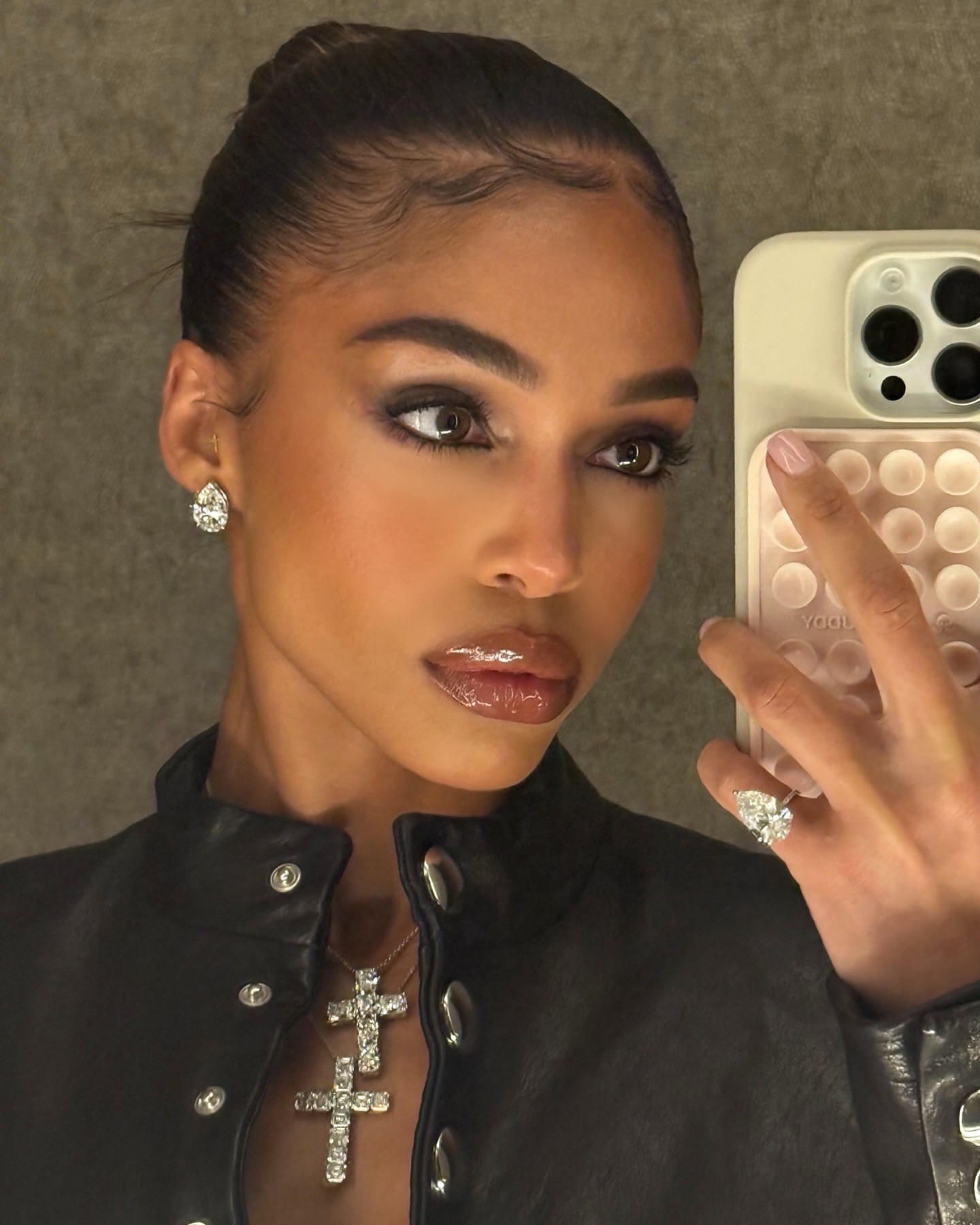 Selfie of Lori Harvey with a smoky black eye.