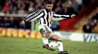 22 Jan 2000: Gary Speed of Newcastle United in action during the FA Carling Premiership match against Wimbledon at Selhurst Park in London. Wimbledon won the match 2-0. \ Mandatory Credit: Craig Prentis /Allsport