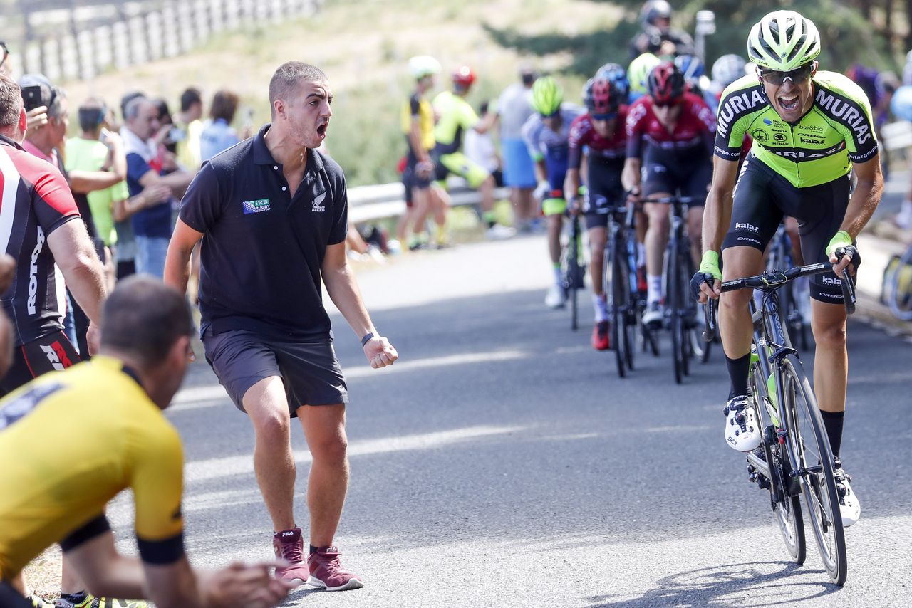 Sergio Samiter (Euskadi) attacks