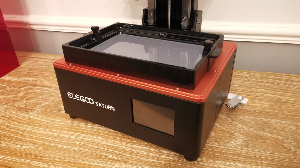 Elegoo Saturn review near perfect printing Space