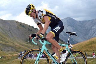 Robert Gesink on stage seventeen of the 2015 Tour de France (Watson)