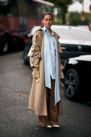 Colours to wear with light blue: beige