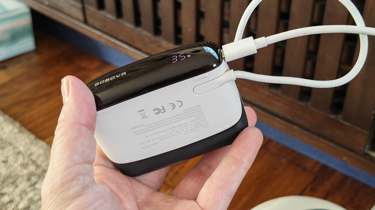 The BoboVR S3 Pro battery dock
