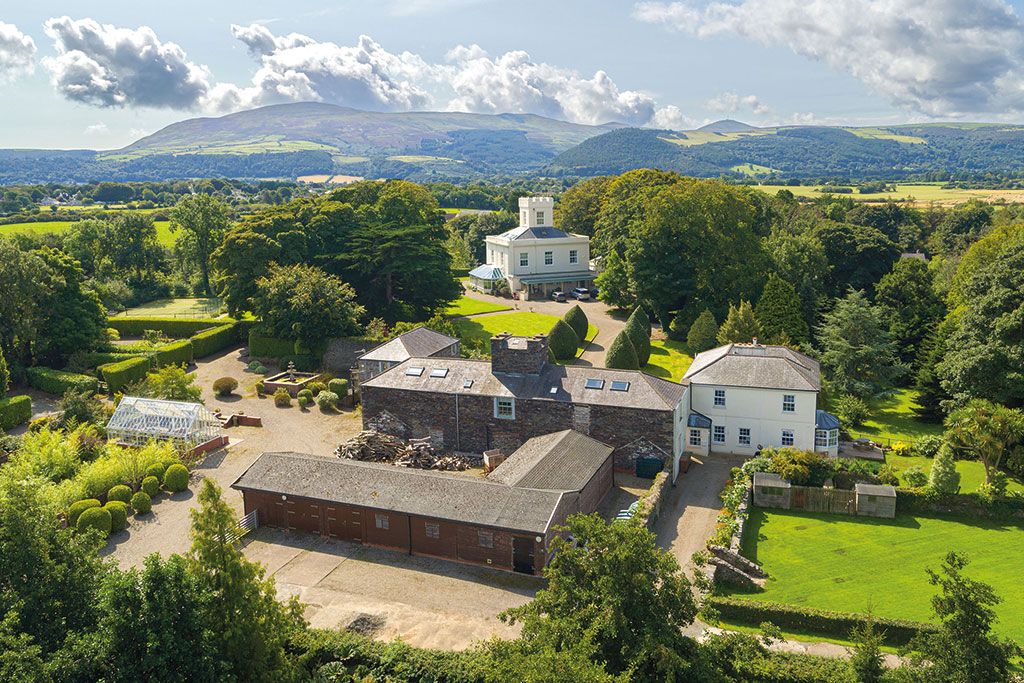 Properties for sale in tax havens: Bolivia Mount, The Dhoor, Lezayre, Isle of Man