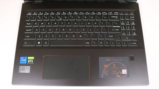 Clavier et trackpad du MSI Summit E16 Flip