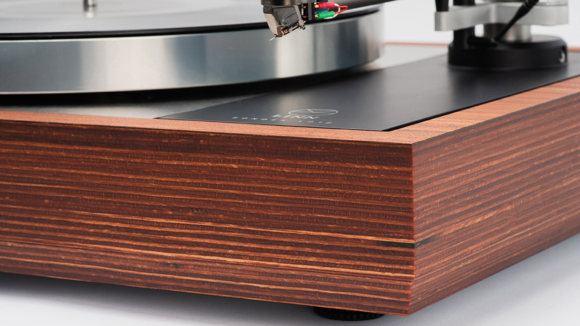 Linn Bedrock upgrade plinth on LP12 turntable