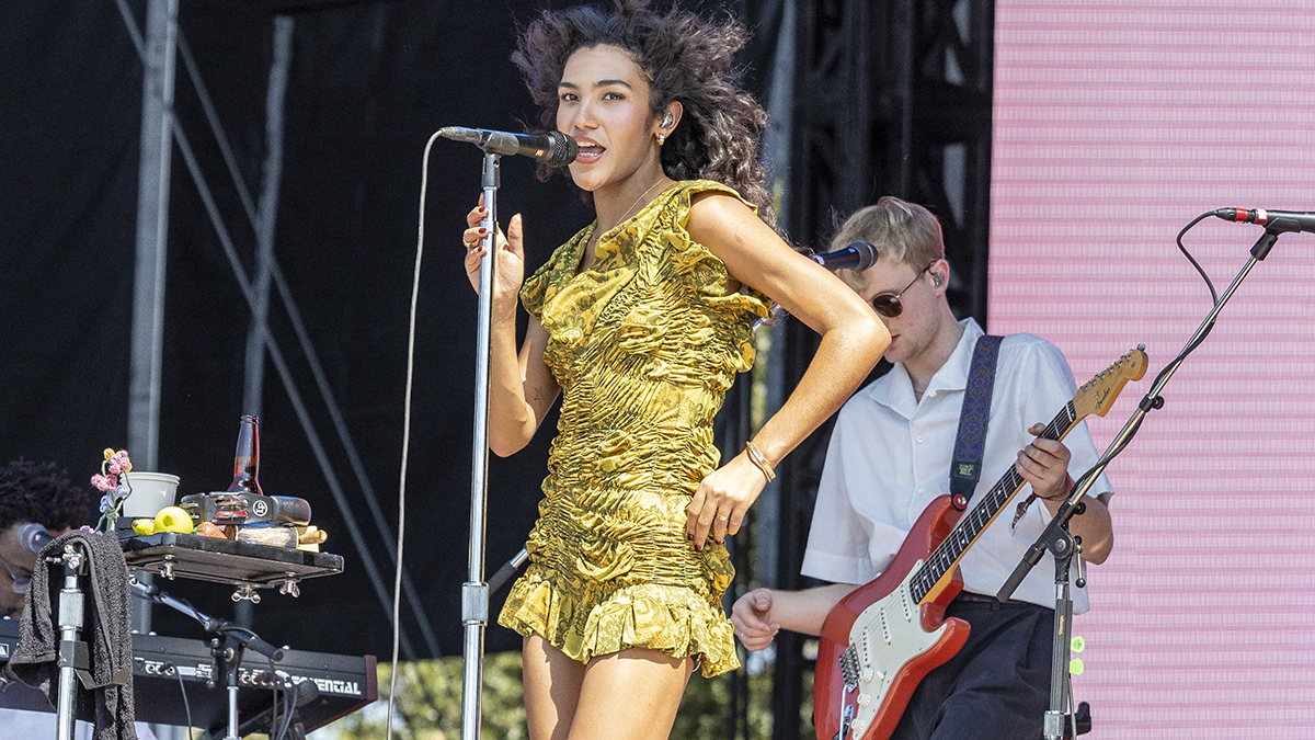 AUSTIN, TEXAS - OCTOBER 04: Olivia Dean performs in concert during the 2025 Austin City Limits Music Festival at Zilker Park on October 04, 2025 in Austin, Texas. (Photo by Gary Miller/Getty Images)