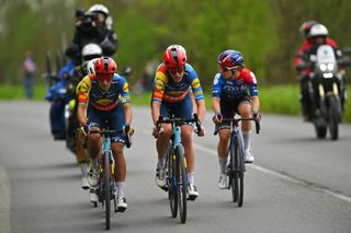 'We put all our cards on the sprint' - Lidl-Trek, Van Dijk analyse Paris-Roubaix final