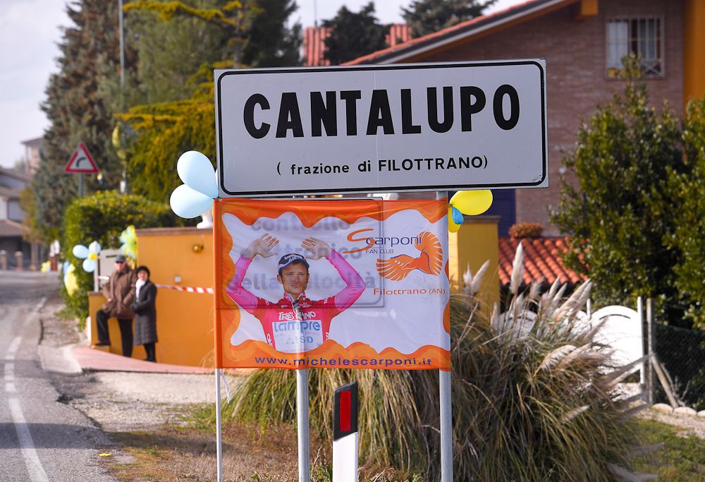 A road marker remembers Michele Scarponi