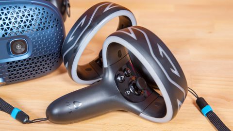 Oculus Rift S vs. HTC Vive Cosmos: Which VR headset wins? | Laptop Mag