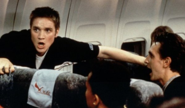 Devin Sawa on the airplane in Final Destination