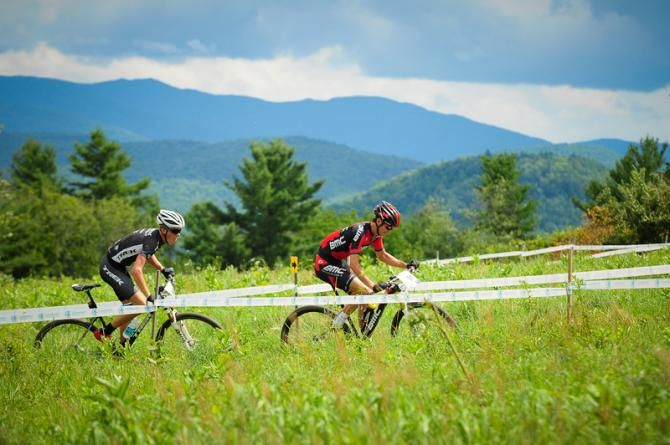 Stephen Ettinger (BMC Mountainbike Team) leading Russell Finsterwald up the small mountain at Catamount Recreation Center