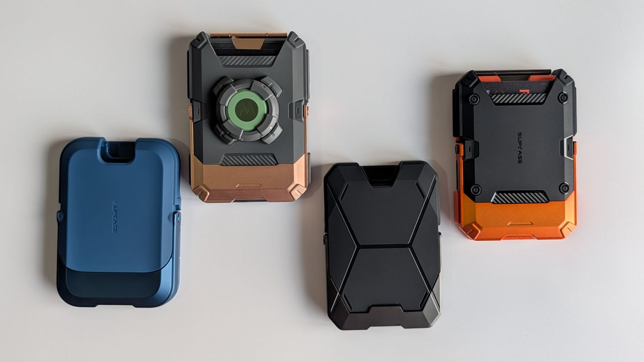 i-Blason and SUPCASE MagSafe wallets